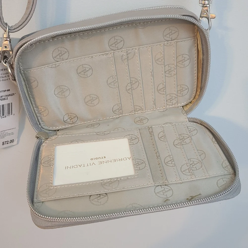 Adrienne Vittadini Studio Phone Charging RFID Wallet Crossbody Grey w/Cord Z NWT